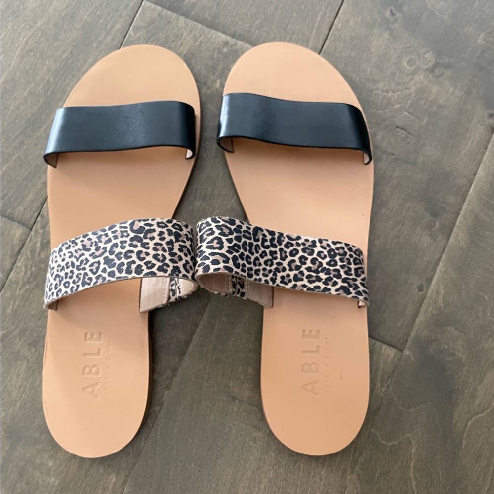 Able leopard and black sandals NEW size 9.5